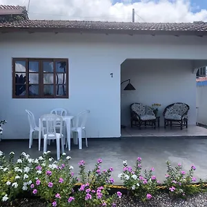 casinha-de-praia-na-fazenda-da-armao.santa-catarina-brasil.com/