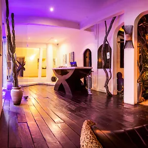 4* מלון Kinbe Hotel Boutique